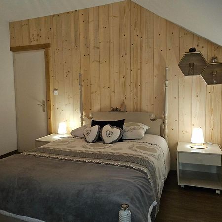 Gite Eglantine 2 A 6 Personnes Avec Spa Et Salle De Jeux Dans La Residence Ventron Buitenkant foto