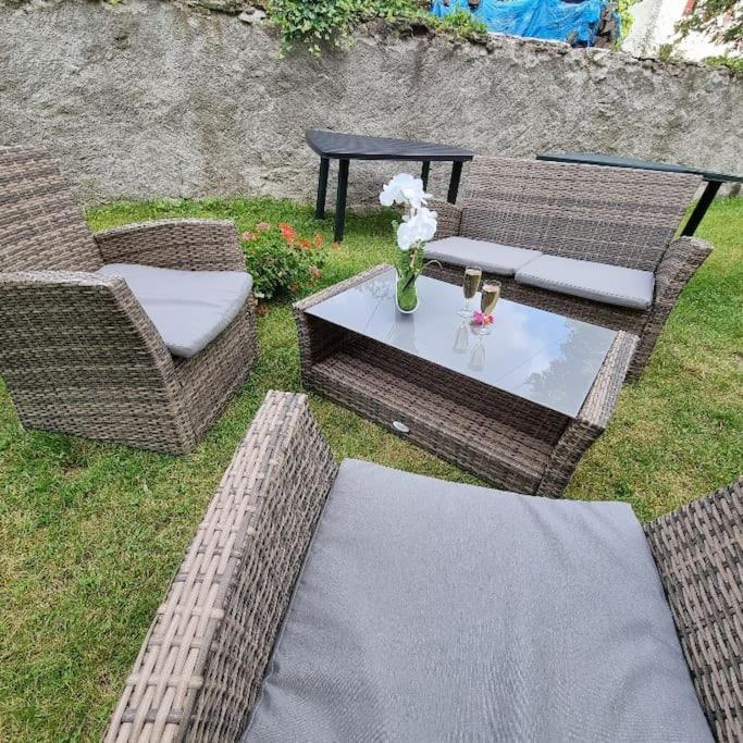 Gite Eglantine 2 A 6 Personnes Avec Spa Et Salle De Jeux Dans La Residence Ventron Buitenkant foto