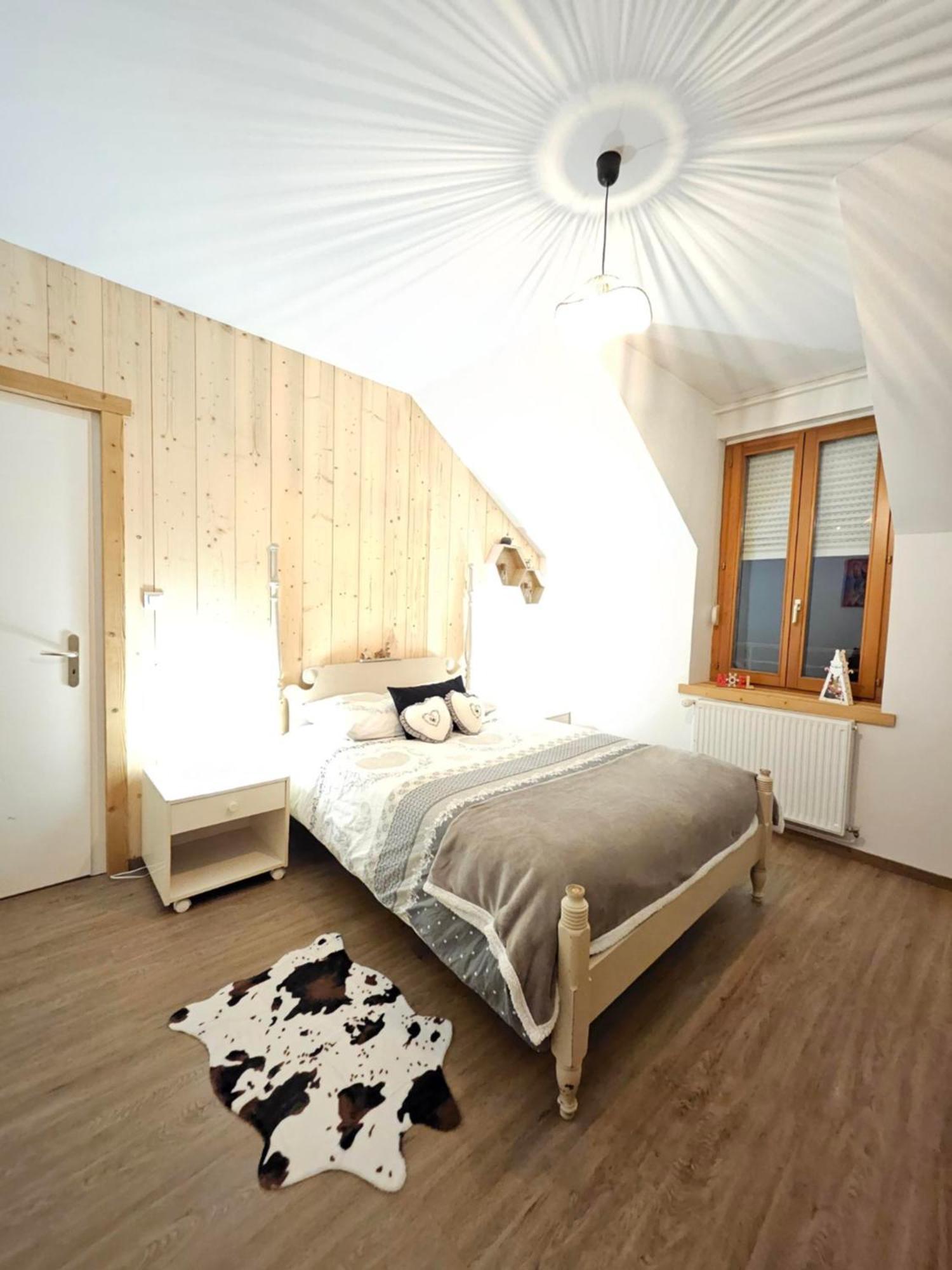 Gite Eglantine 2 A 6 Personnes Avec Spa Et Salle De Jeux Dans La Residence Ventron Buitenkant foto