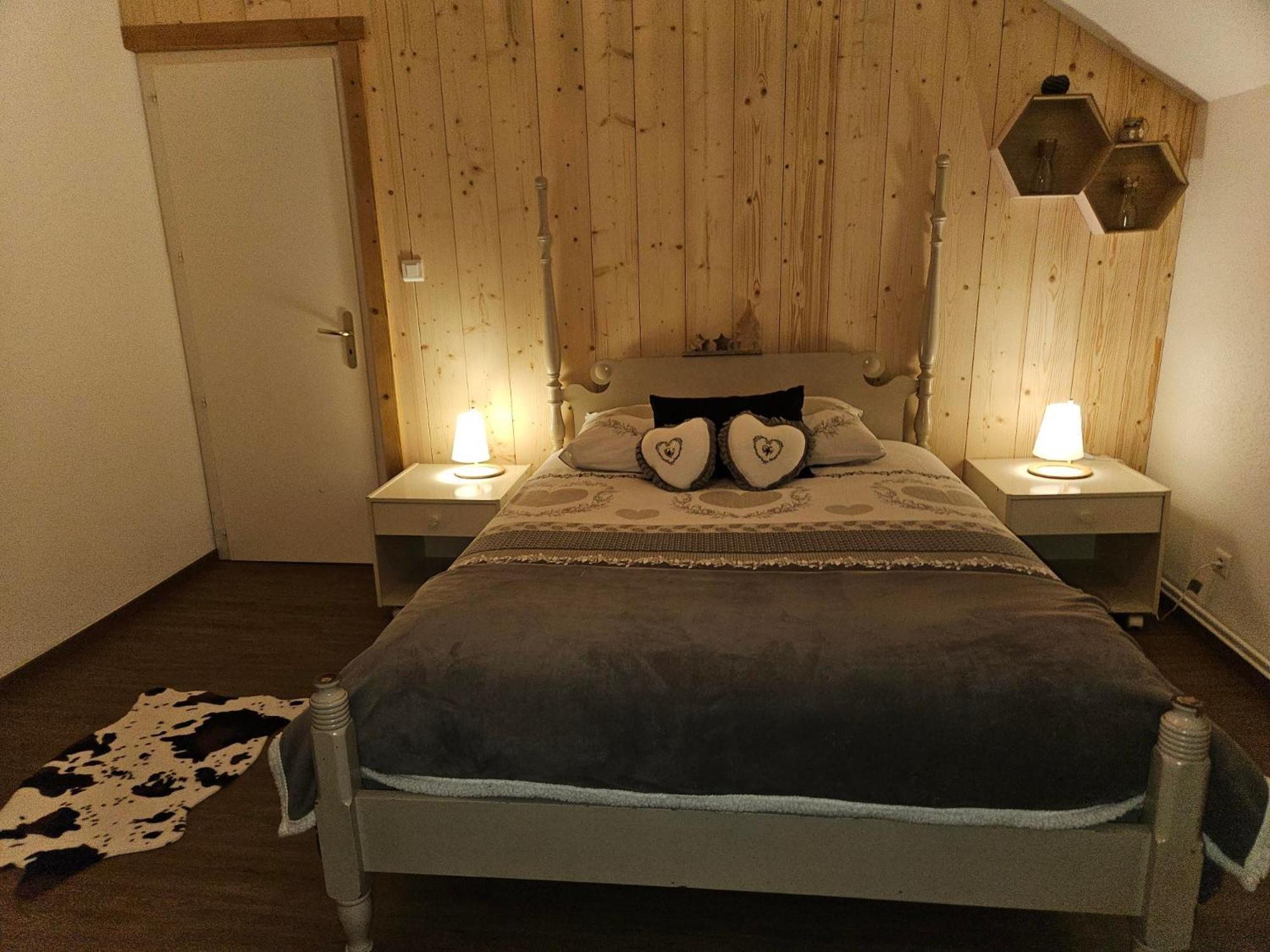 Gite Eglantine 2 A 6 Personnes Avec Spa Et Salle De Jeux Dans La Residence Ventron Buitenkant foto